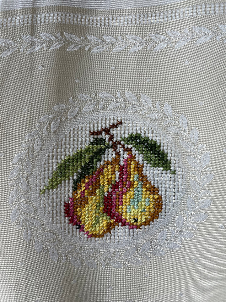 Pear Damask