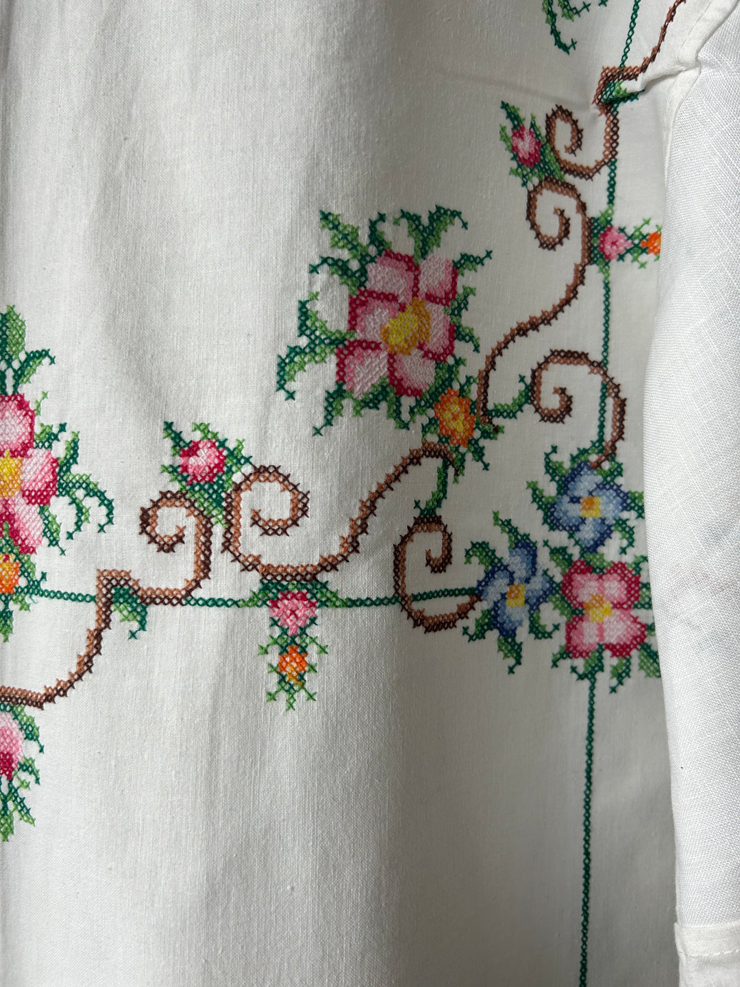 1960s Floral Cross-stitch
