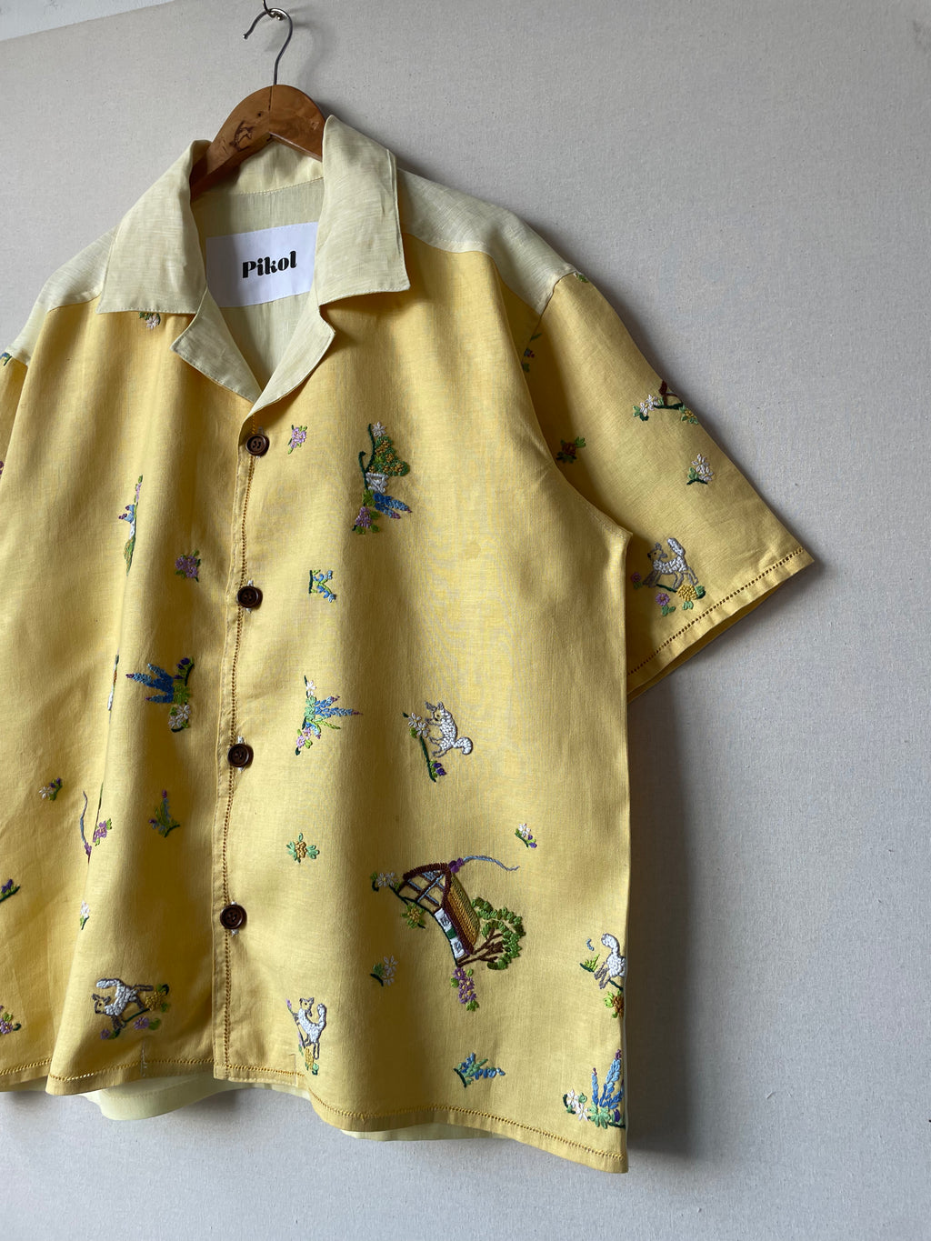 Country Houses - Yellow