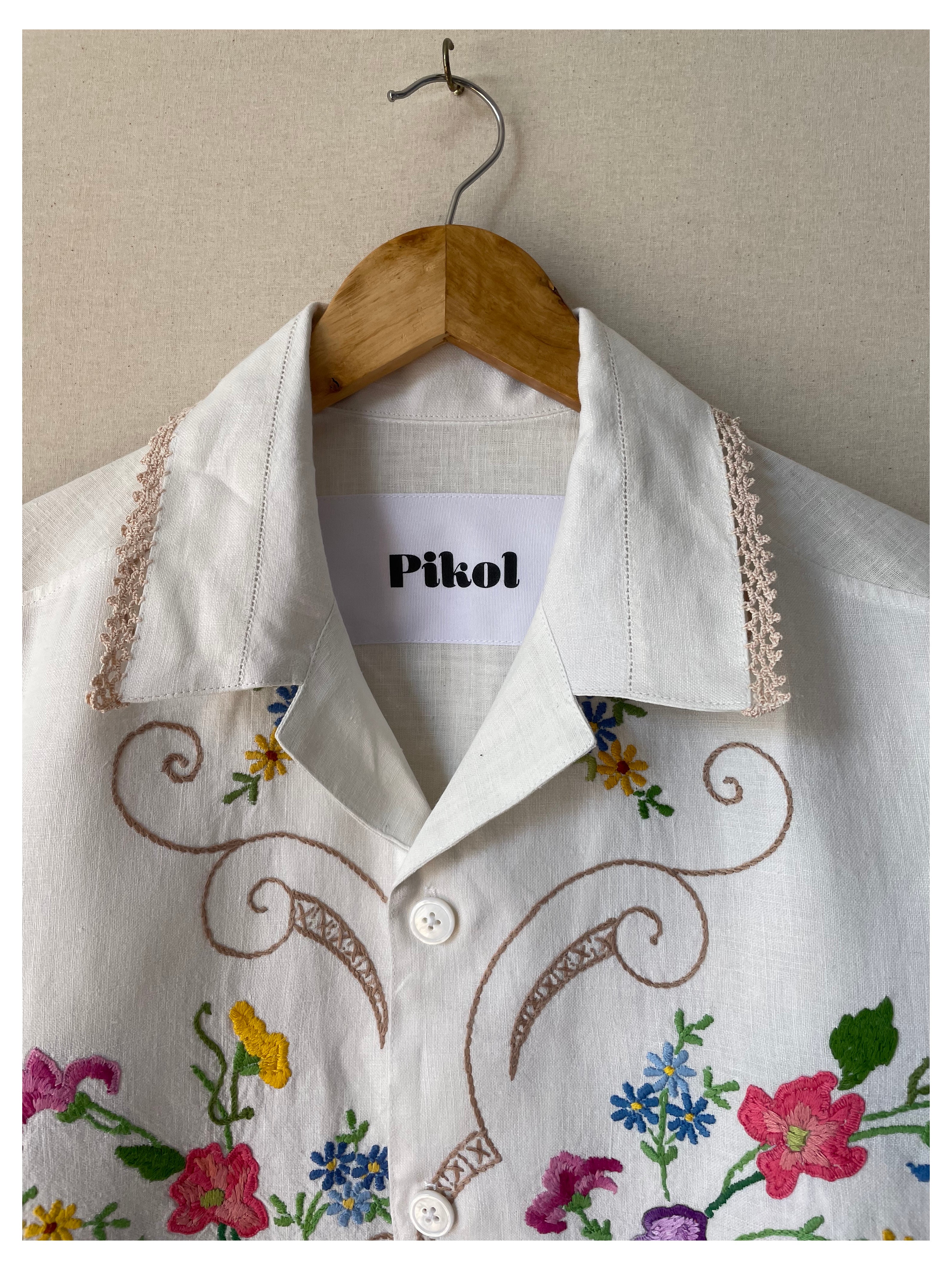 Antique Cropped Floral